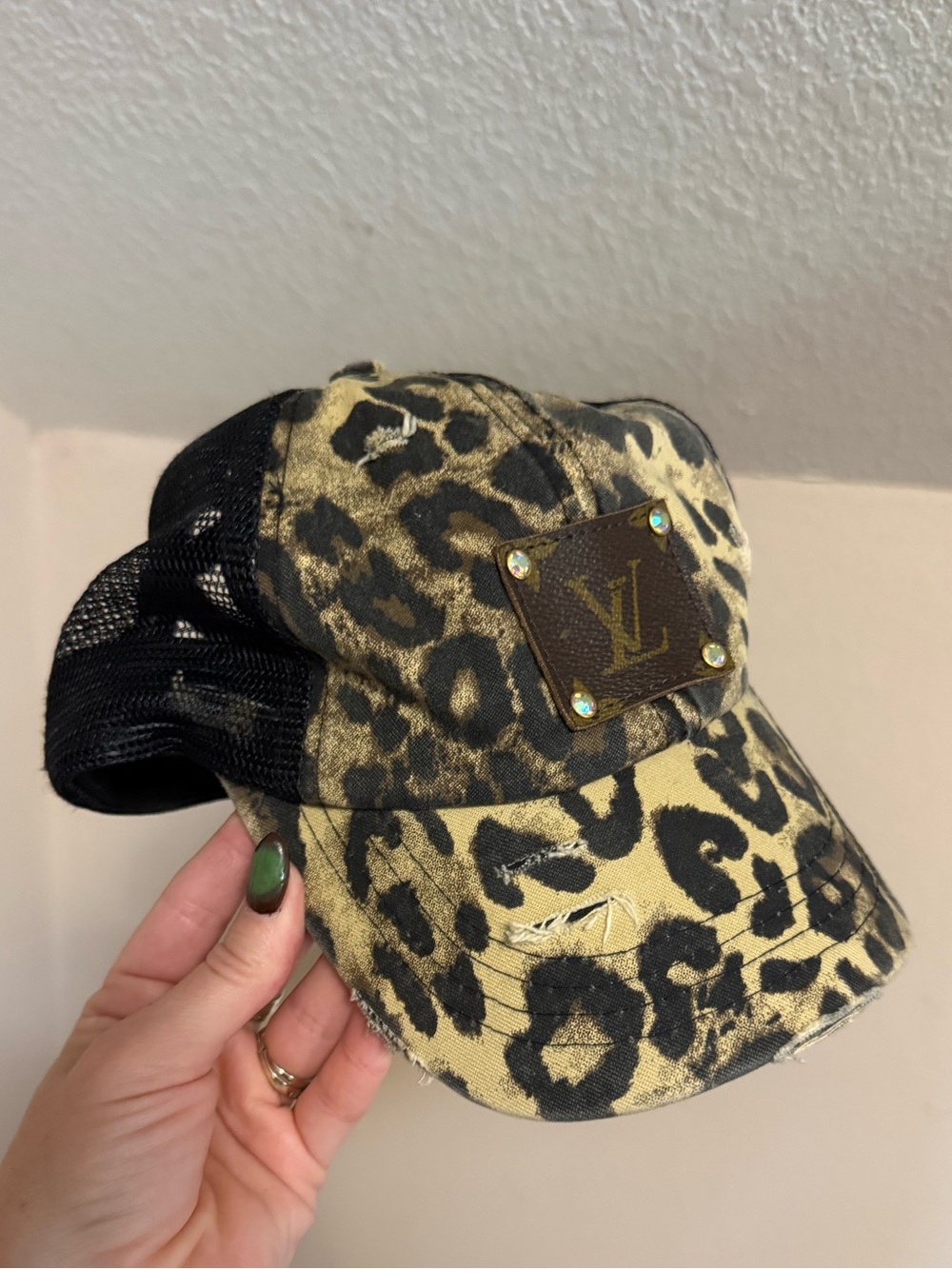 C.C Leopard Print Mesh Trucker Cap - Beige & Black